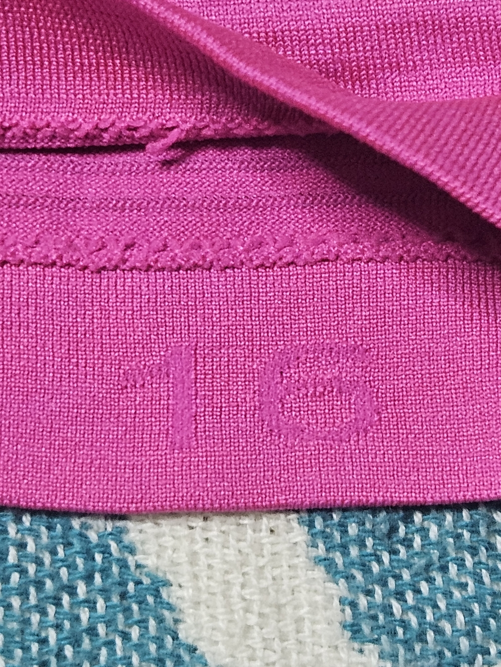 Lululemon Swiftly Tech Short-Sleeve Shirt 2.0 in Sonic Pink, Size 16 - Picture 6 of 8